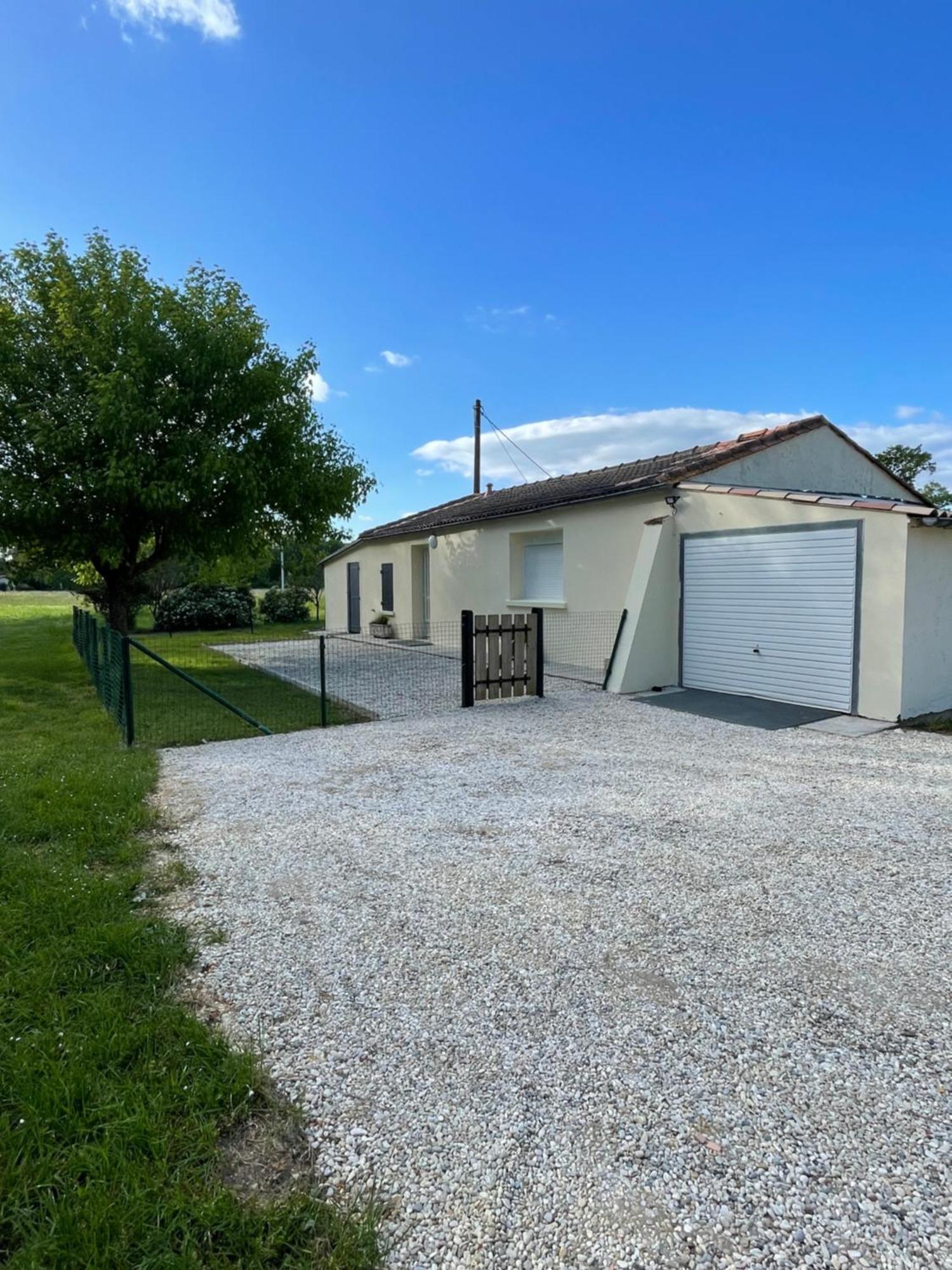 Domaine Des Quatre Terres Villa Lesparre-Médoc Екстериор снимка